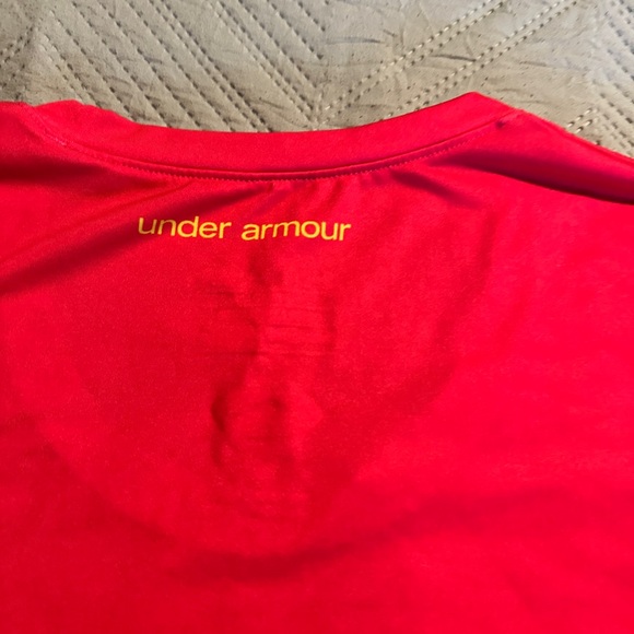 Under Armour Superman Logo Red T-Shirt - Picture 6 of 8